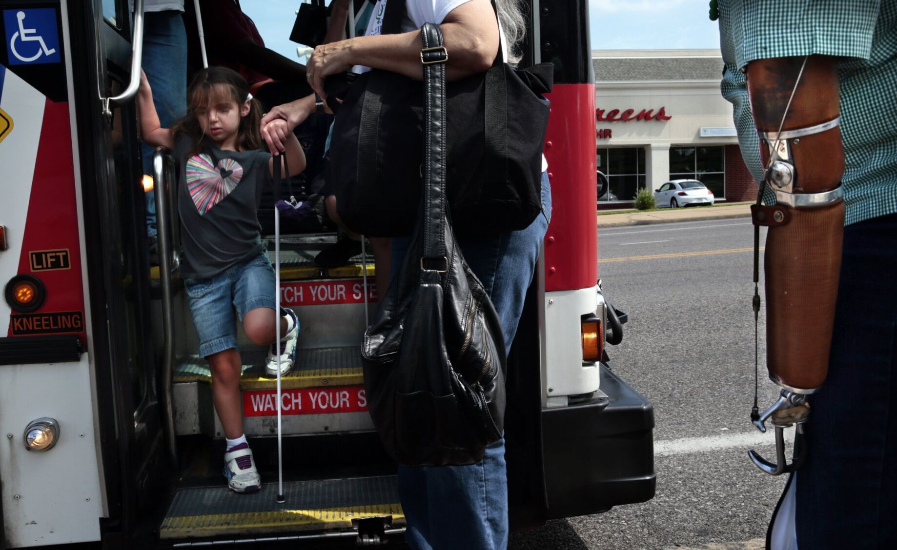 A lesson in public transportation for children with visual impairments